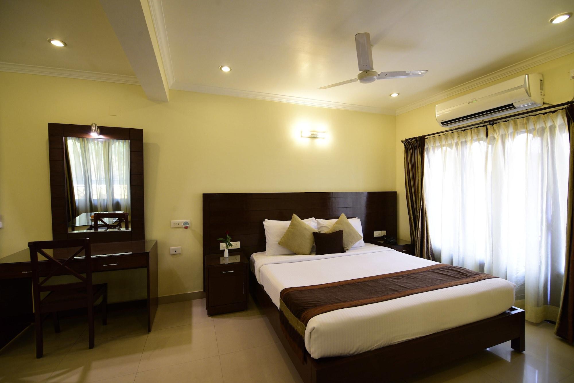 Crystal By Morpho, Goa Villagio Resort Betalbatim Bagian luar foto