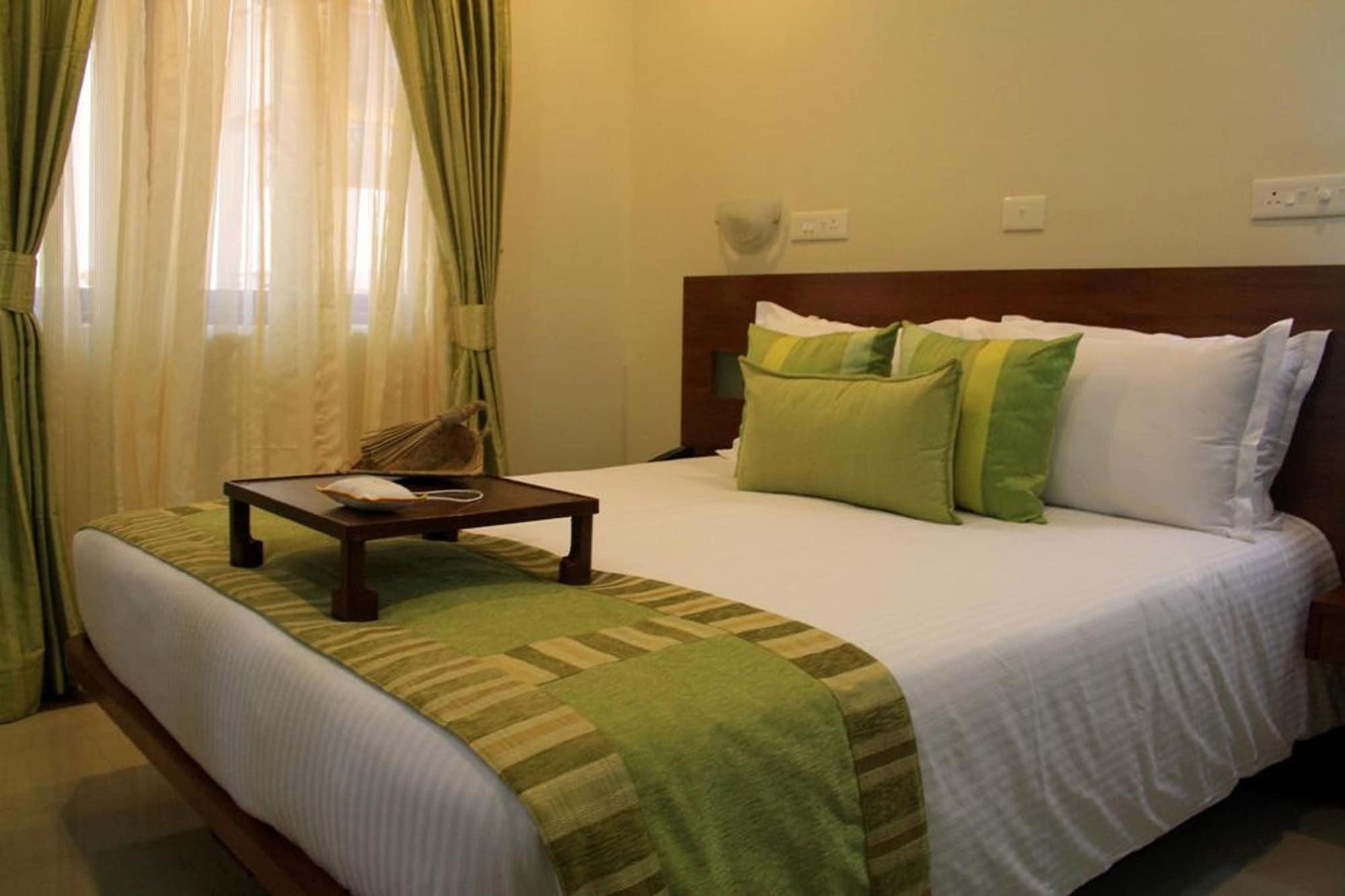 Crystal By Morpho, Goa Villagio Resort Betalbatim Bagian luar foto