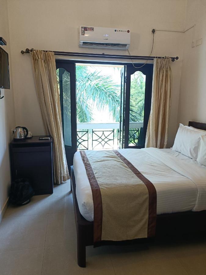 Crystal By Morpho, Goa Villagio Resort Betalbatim Bagian luar foto