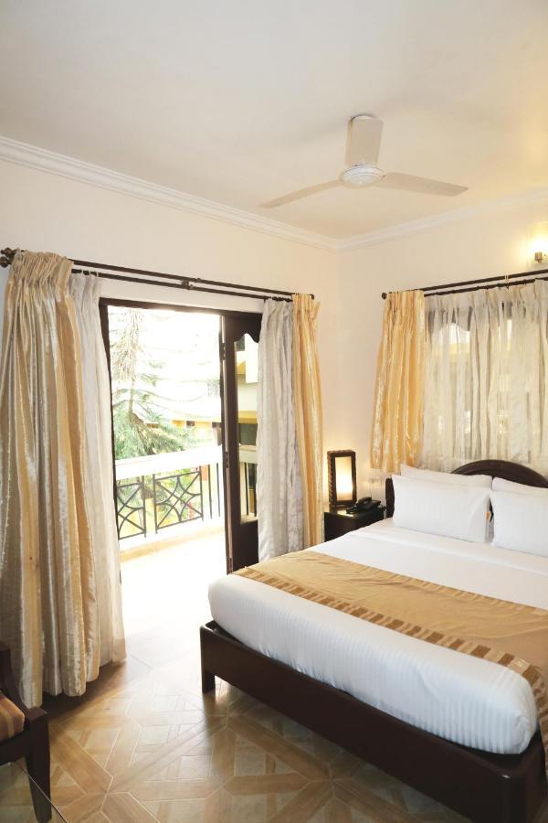Crystal By Morpho, Goa Villagio Resort Betalbatim Bagian luar foto