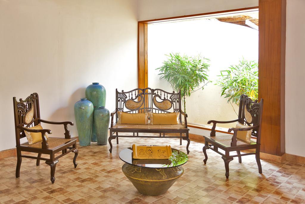Crystal By Morpho, Goa Villagio Resort Betalbatim Bagian luar foto