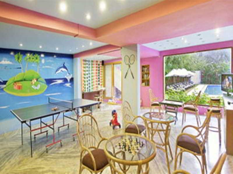 Crystal By Morpho, Goa Villagio Resort Betalbatim Bagian luar foto