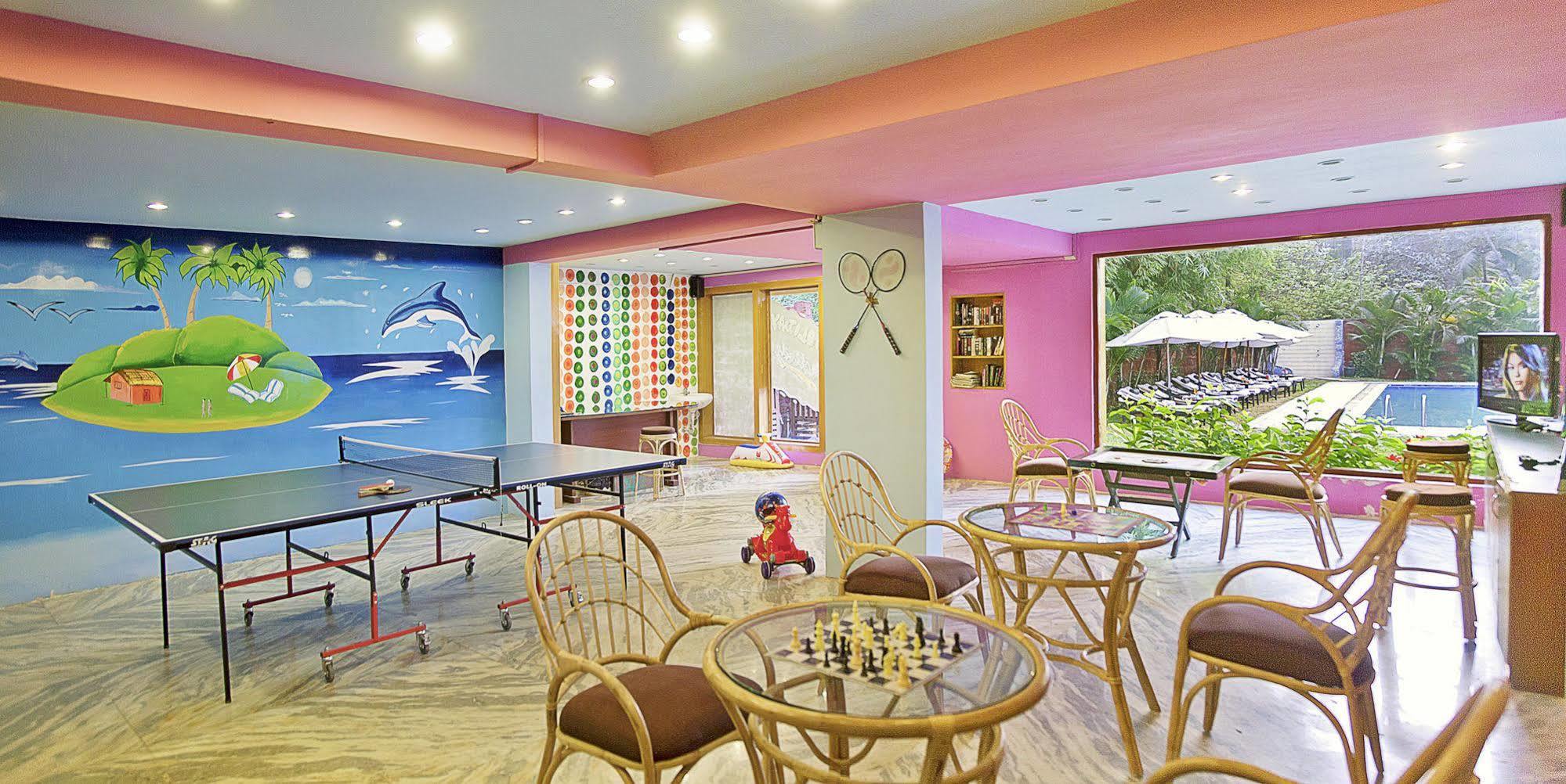 Crystal By Morpho, Goa Villagio Resort Betalbatim Bagian luar foto